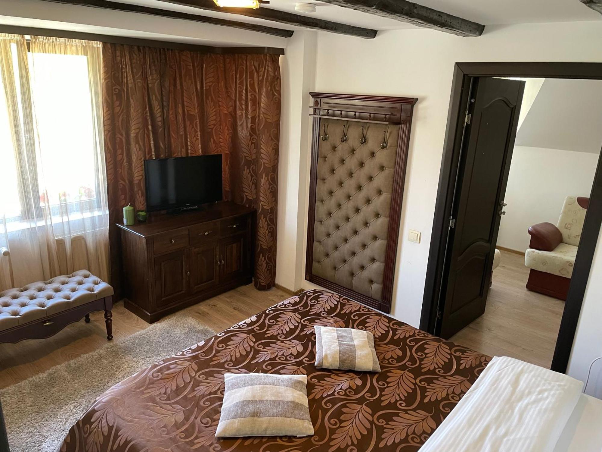 Casa Dudu Villa Moieciu de Jos Luaran gambar