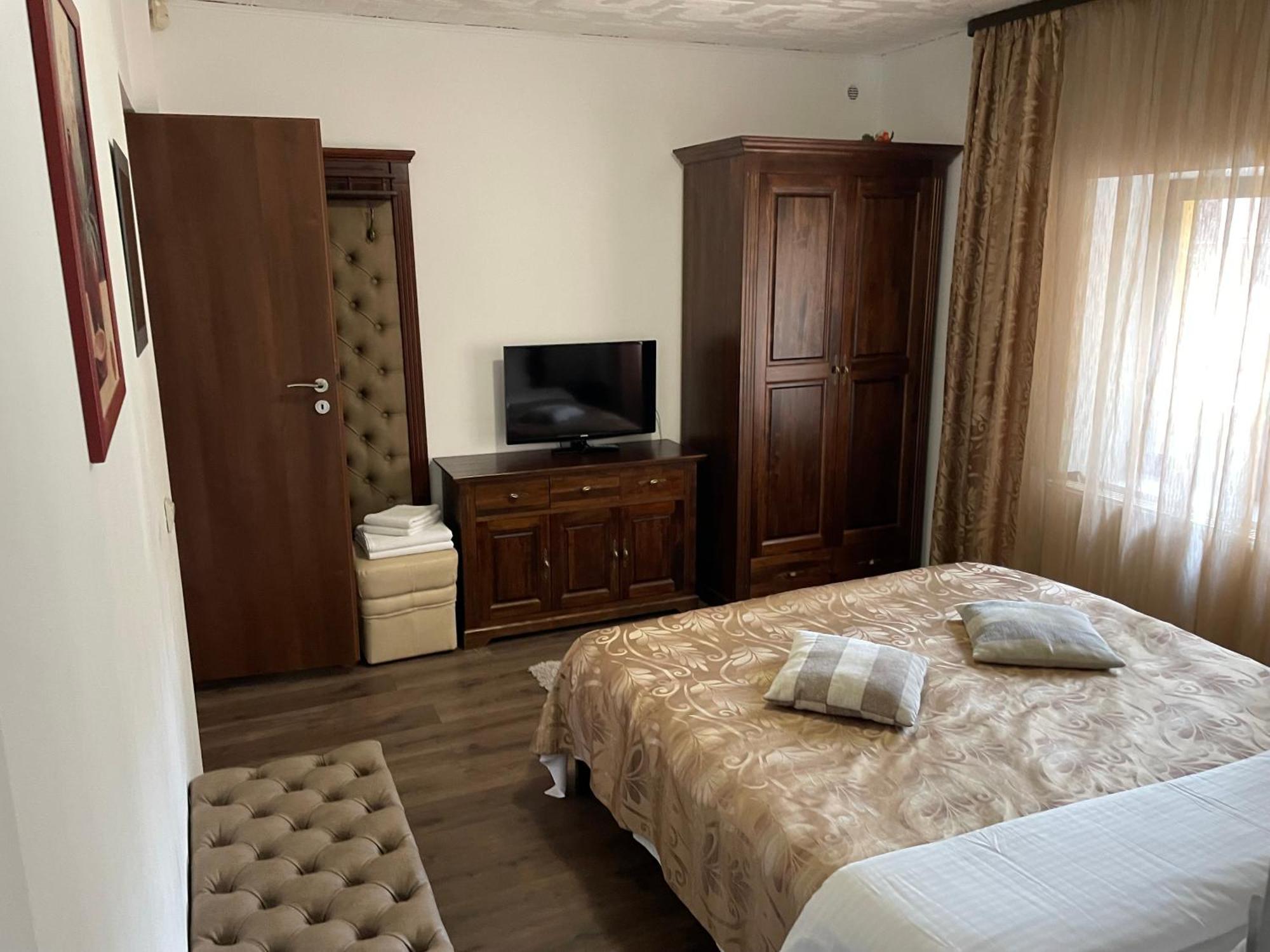 Casa Dudu Villa Moieciu de Jos Luaran gambar
